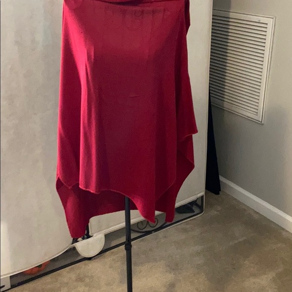 Shaw - Picture 2 of 5